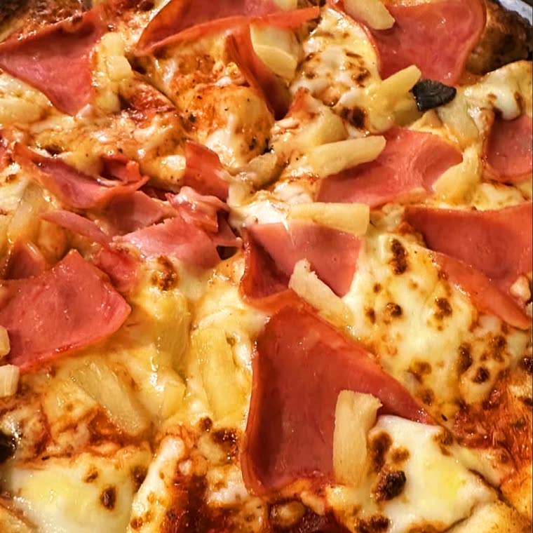 Pizza Hawaiana